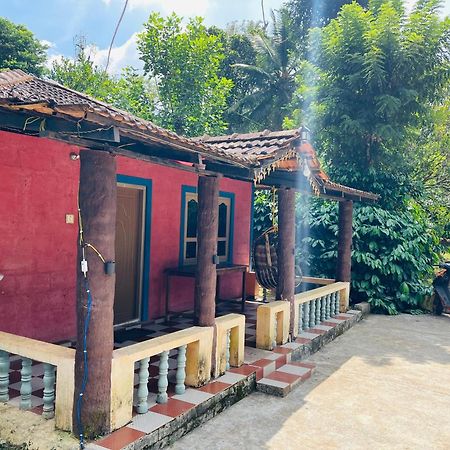 Preetham Homestay Kushālnagar Exterior photo