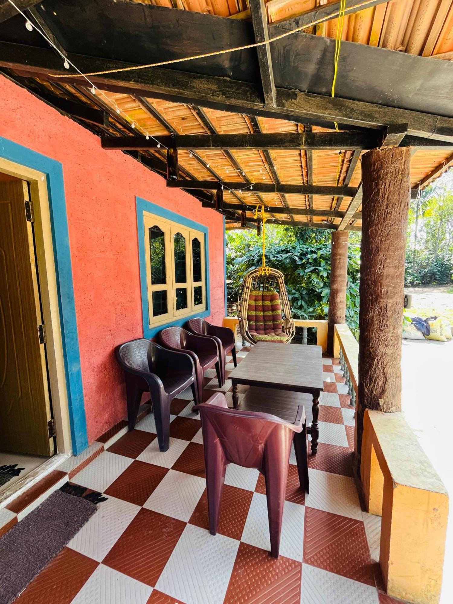 Preetham Homestay Kushālnagar Exterior photo